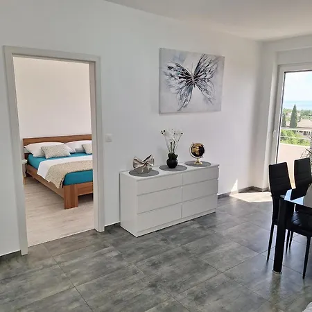 Glavan 4 * Kostrena